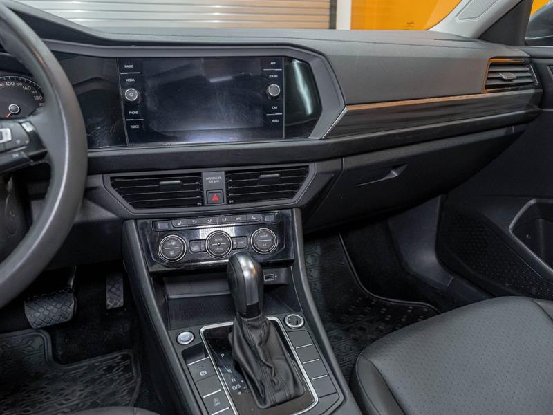 volkswagen Jetta 2020 - 20