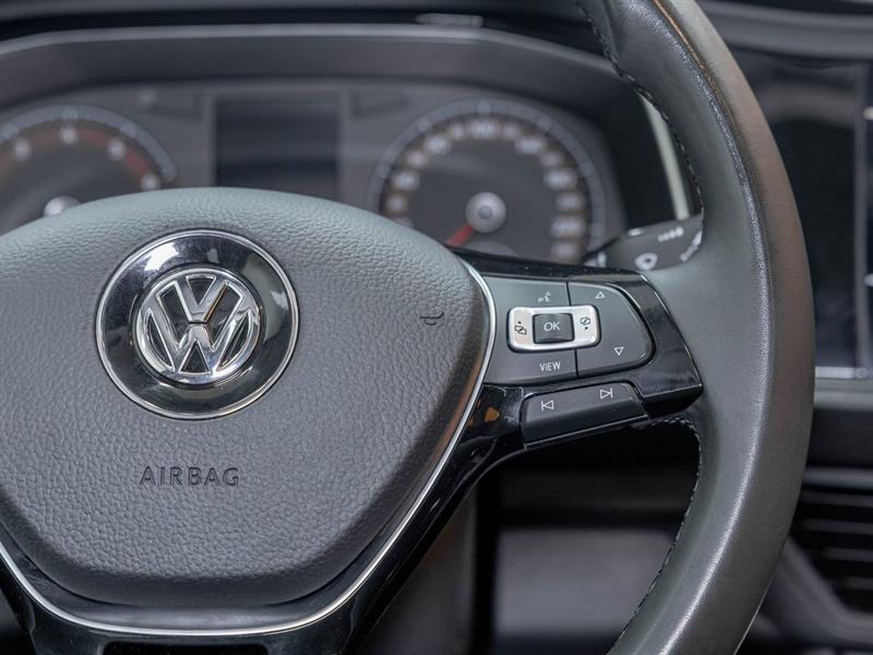 volkswagen Jetta 2020 - 16