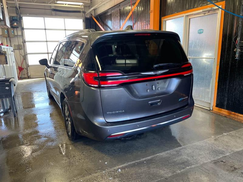 chrysler Pacifica Hybrid 2022 - 5