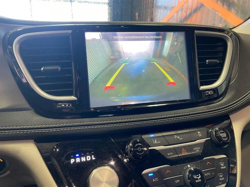 chrysler Pacifica Hybrid 2022 - 13