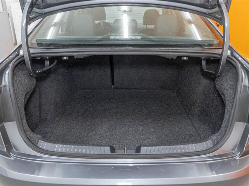 volkswagen Jetta 2020 - 28