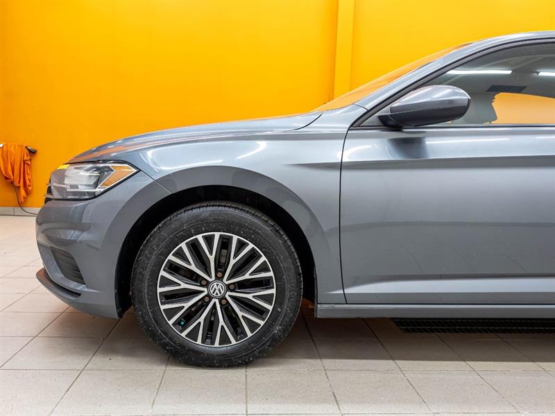 volkswagen Jetta 2020 - 30