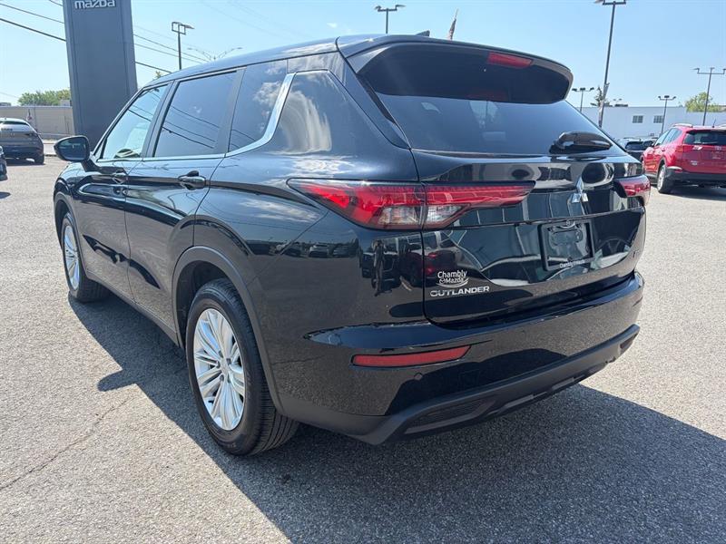 mitsubishi Outlander 2022 - 10