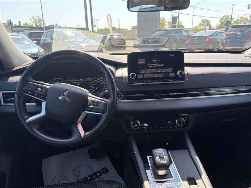 mitsubishi Outlander 2022 - 28