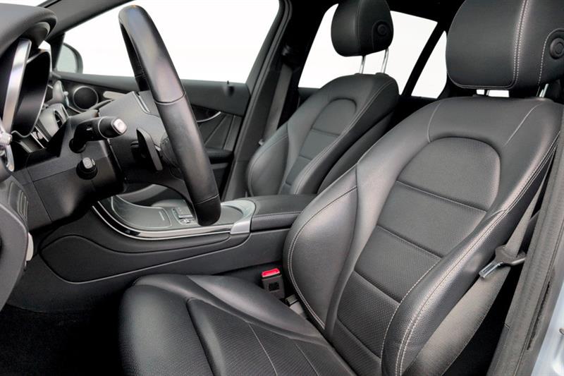mercedes-benz GLC300 2022 - 10