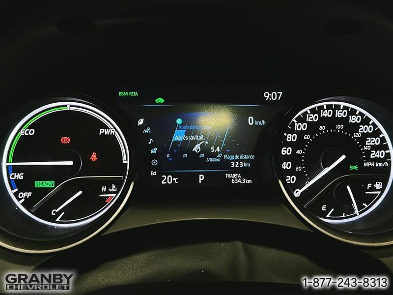 toyota Camry 2023 - 17