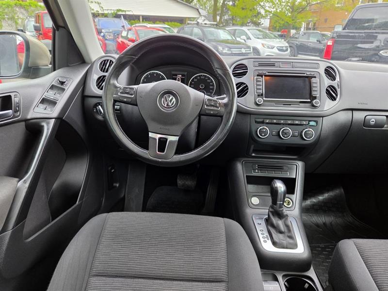 2015 Volkswagen Tiguan - Image 14