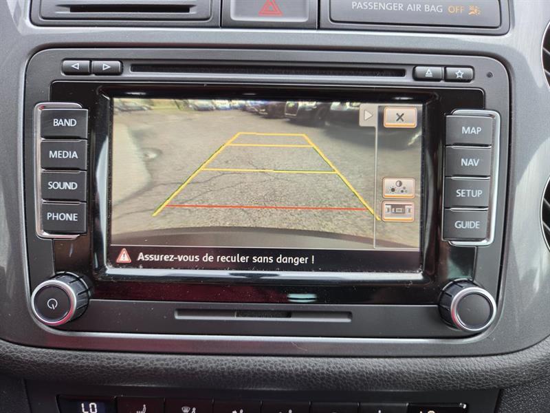 2015 Volkswagen Tiguan - Image 23