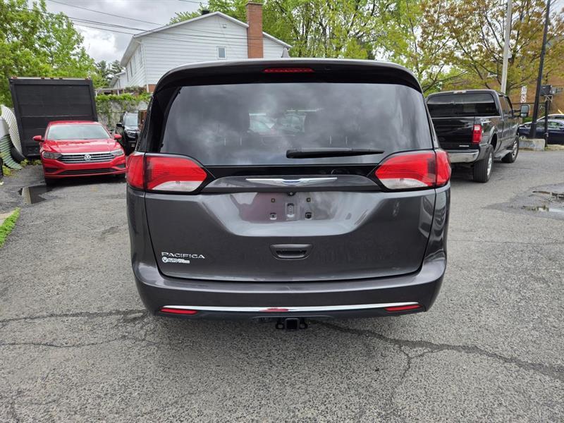chrysler Pacifica 2017 - 6