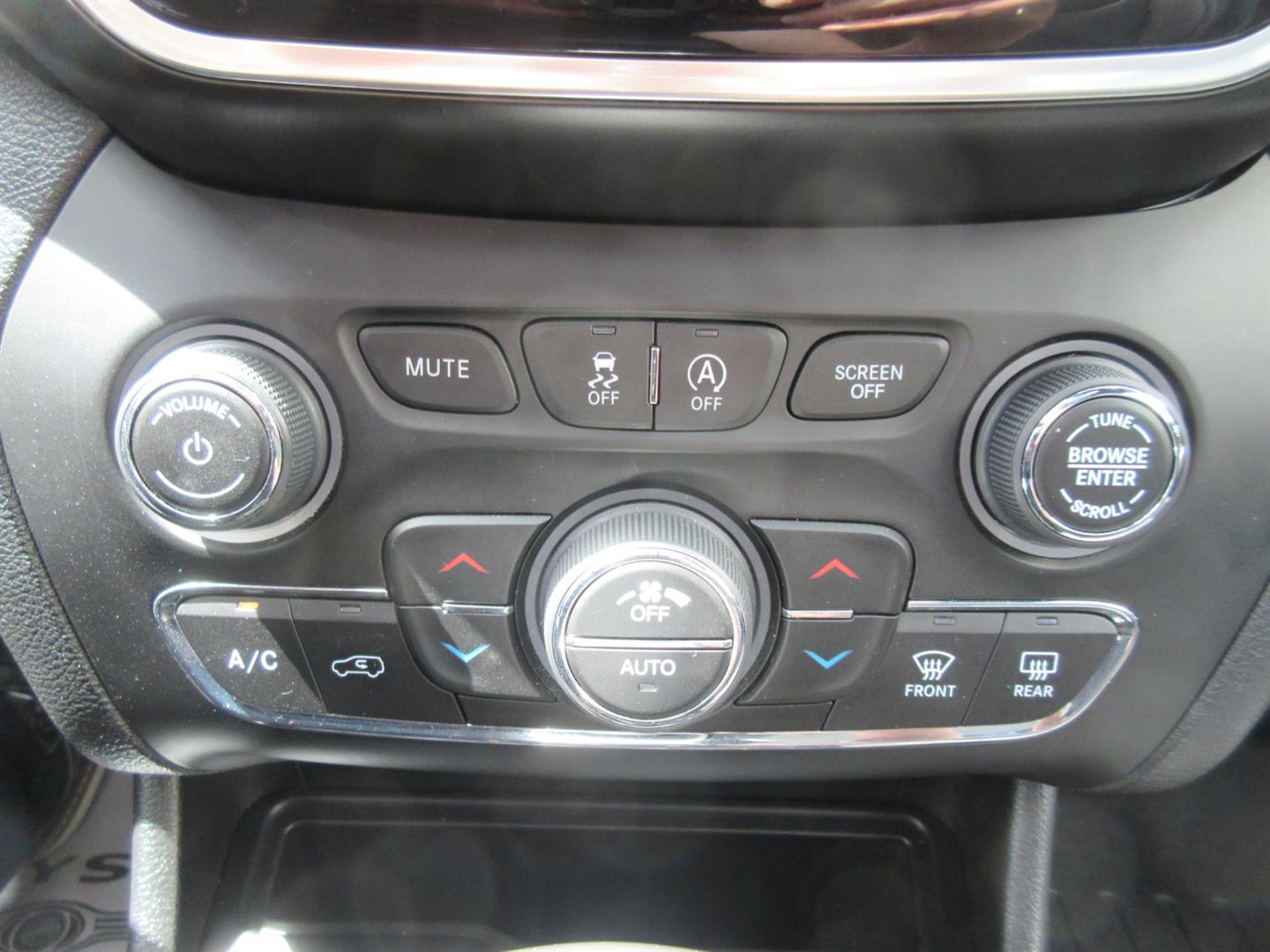 jeep Cherokee 2021 - 35