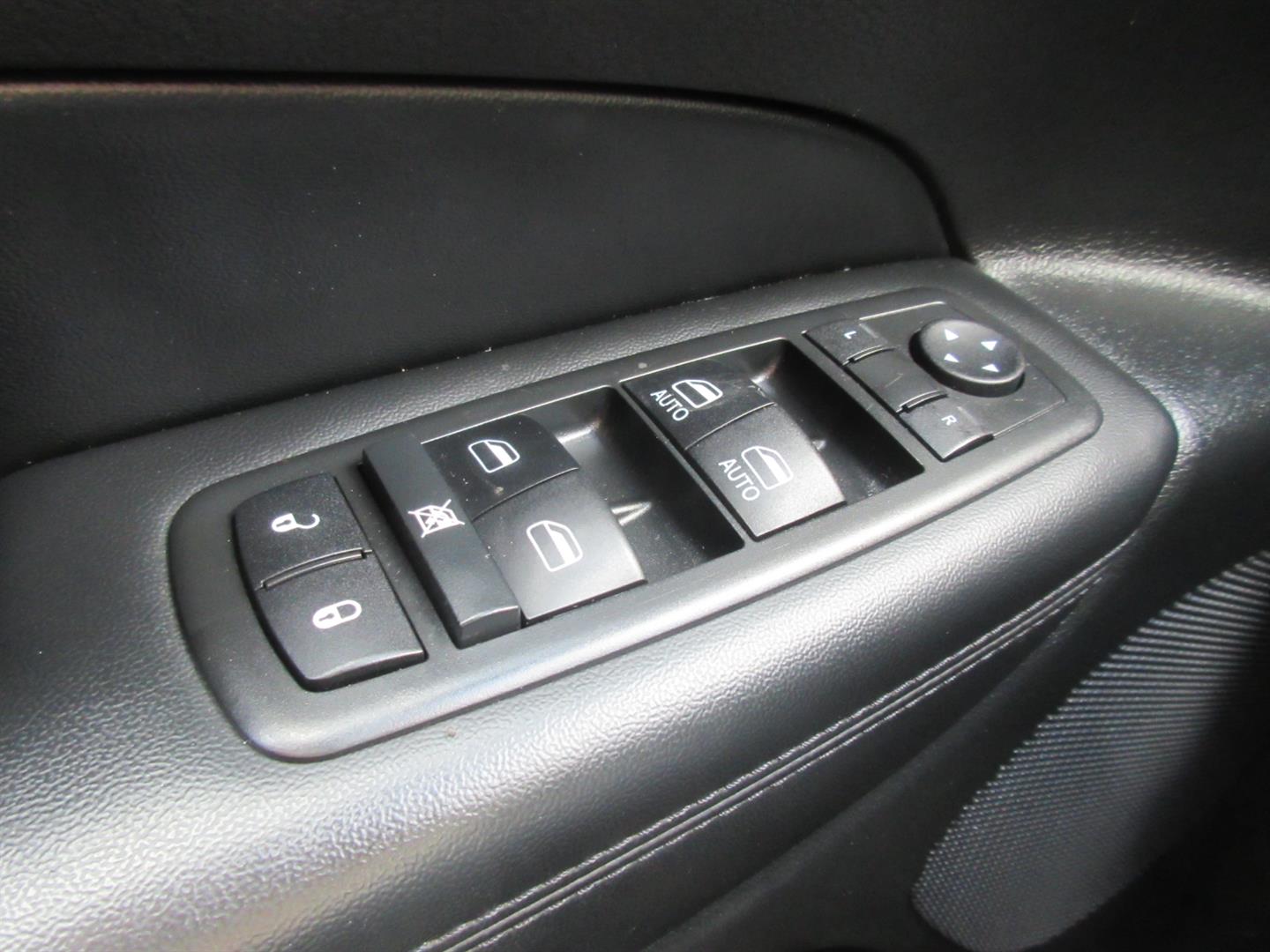 jeep Grand Cherokee 2015 - 23