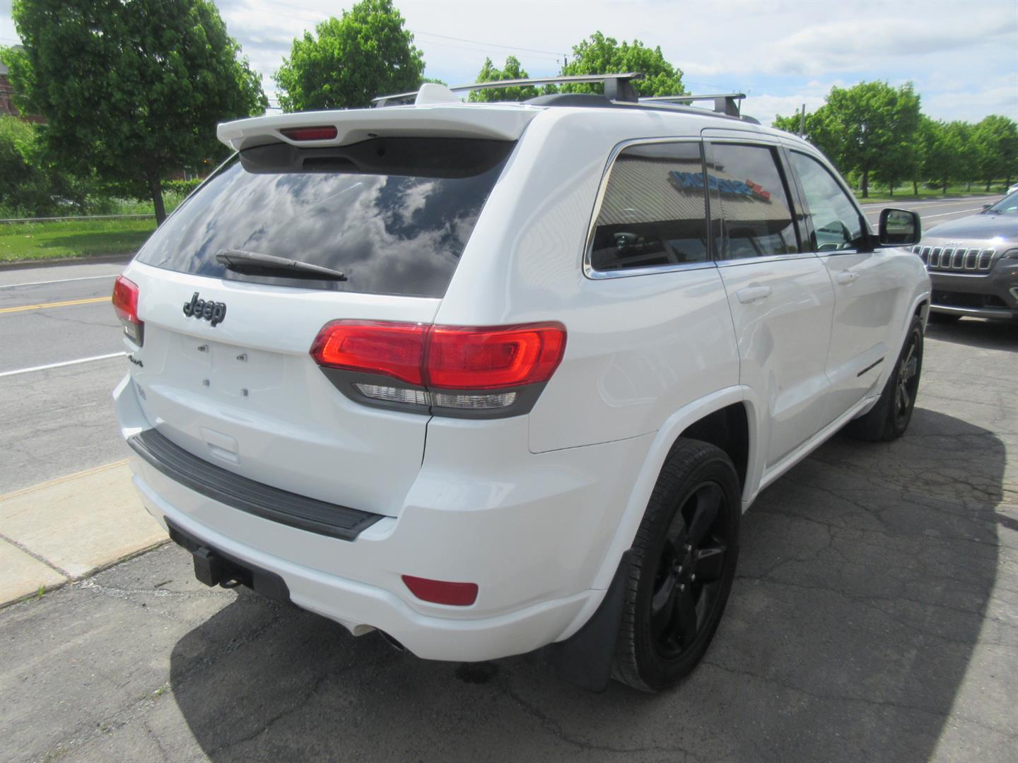 jeep Grand Cherokee 2015 - 9