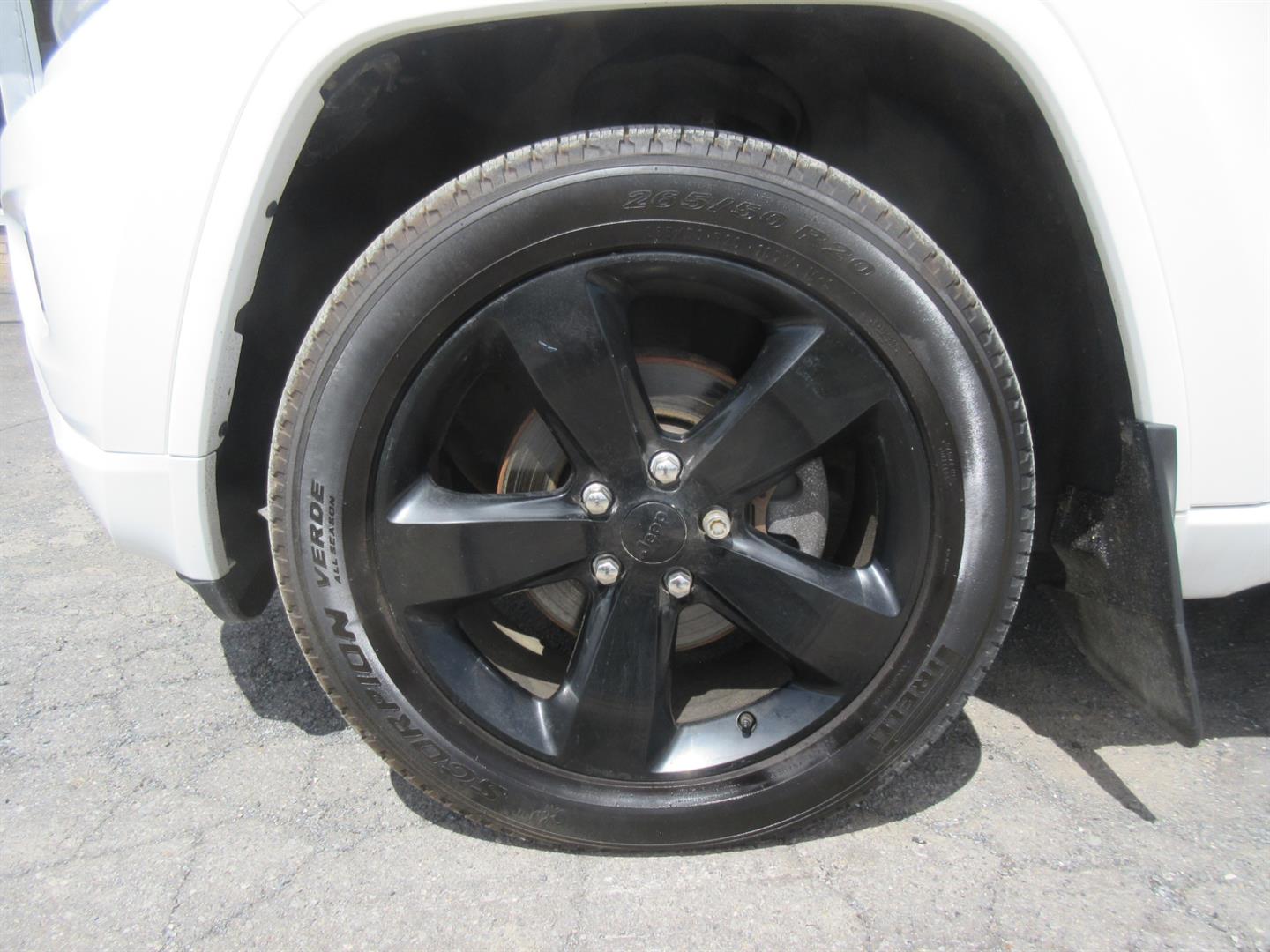 jeep Grand Cherokee 2015 - 14