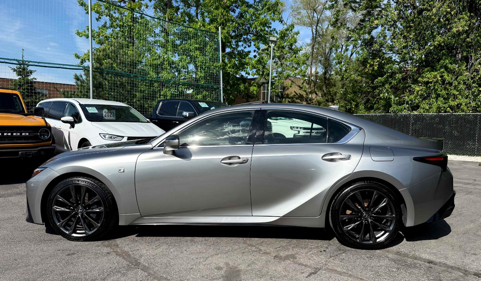 lexus IS  2023 - 11