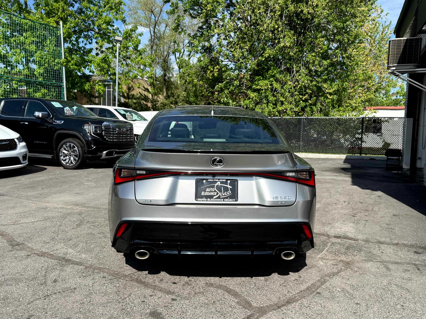 lexus IS  2023 - 13