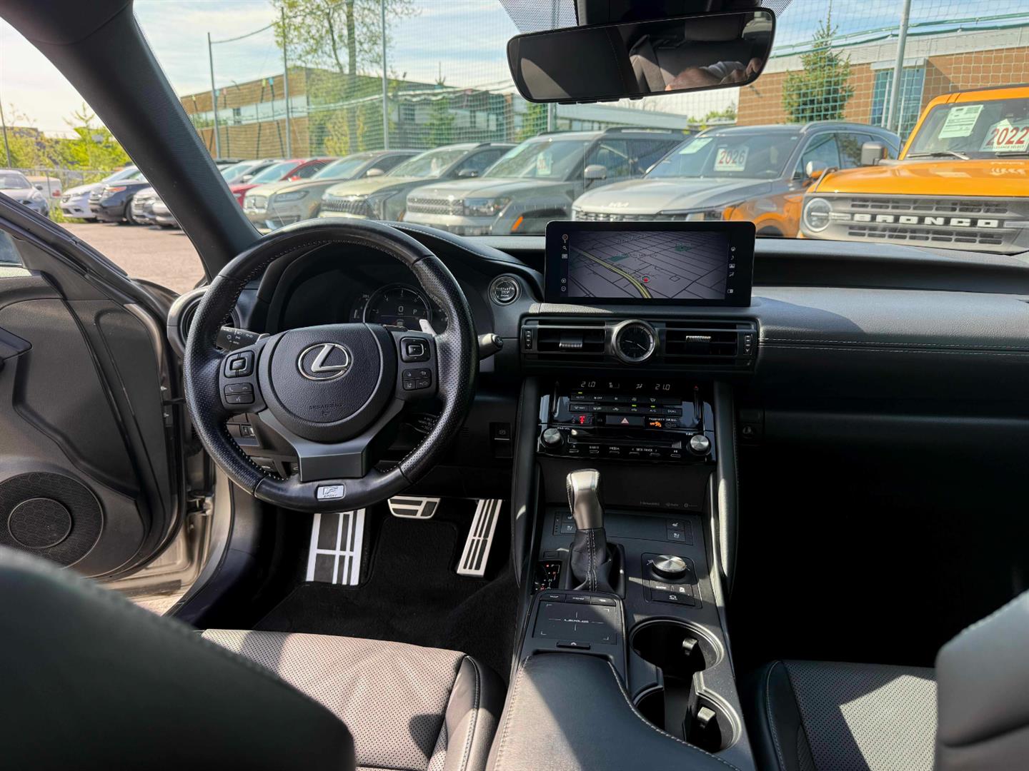 lexus IS  2023 - 31