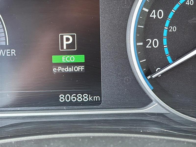 nissan LEAF 2023 - 17