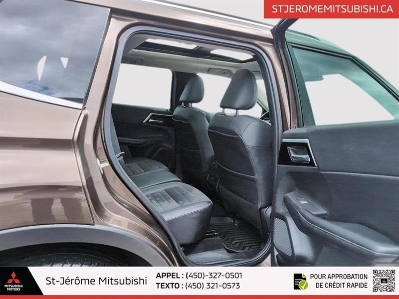mitsubishi Outlander 2022 - 16