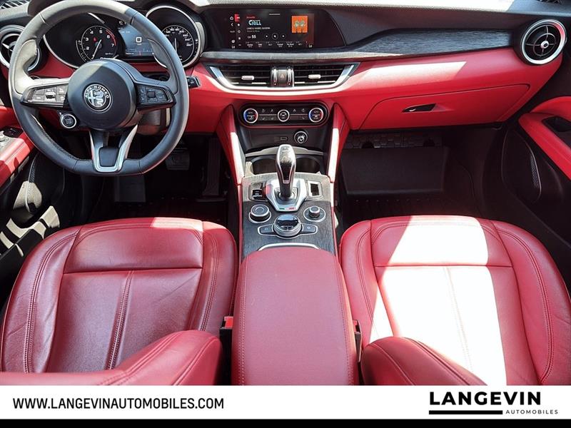 alfa romeo Stelvio 2021 - 13