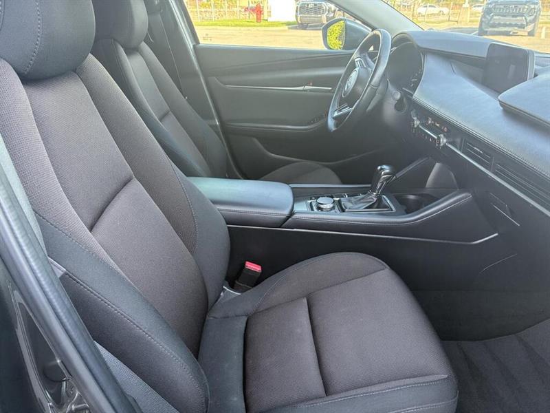 mazda Mazda3 2022 - 9