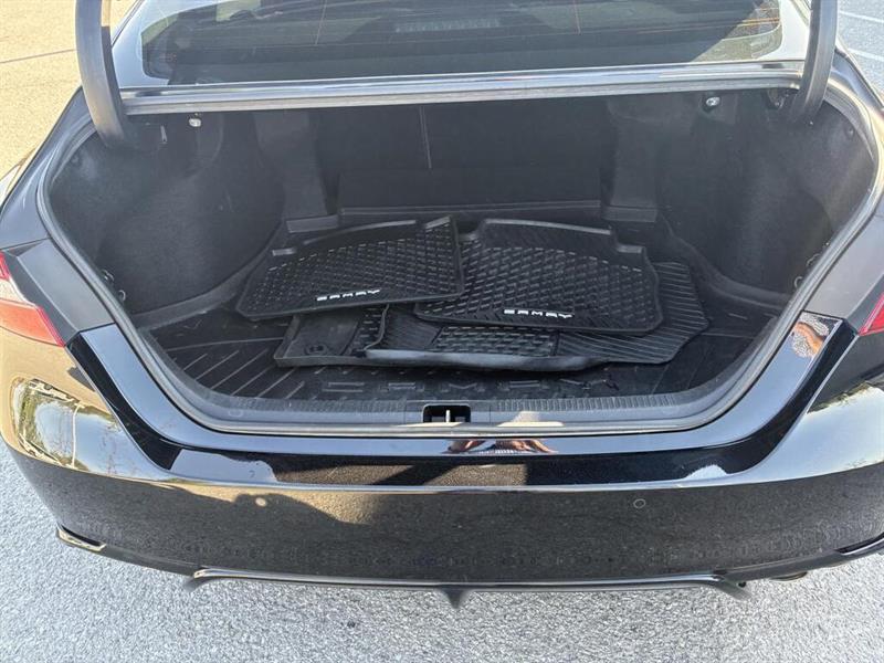 toyota Camry 2018 - 12