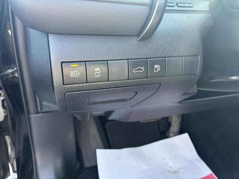 toyota Camry 2018 - 17