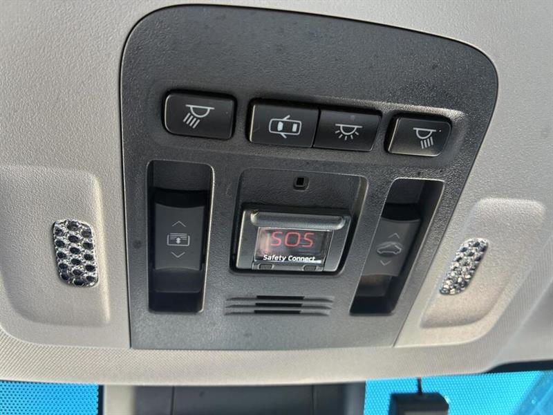 toyota Camry 2018 - 24