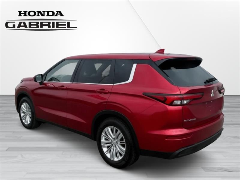 mitsubishi Outlander 2022 - 3