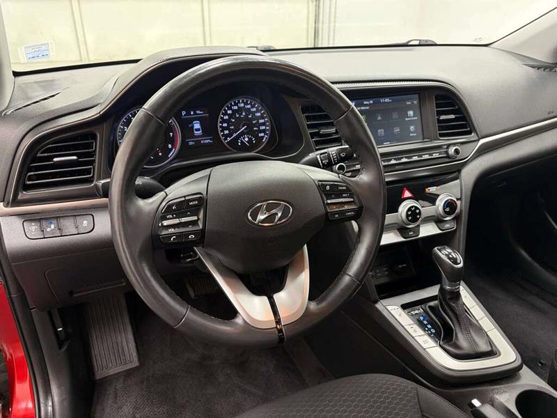 hyundai Elantra 2020 - 17