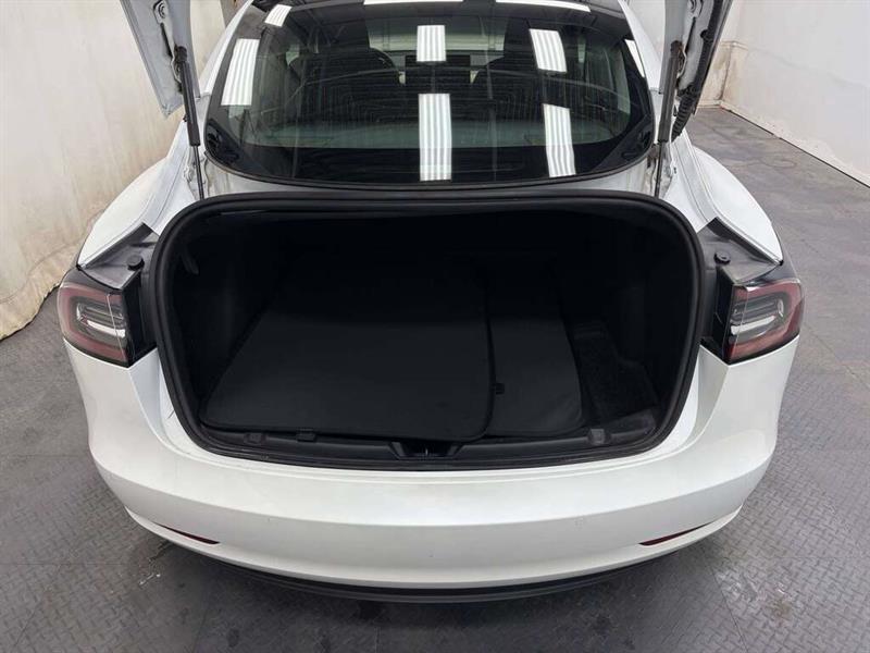 tesla Model 3 2020 - 8