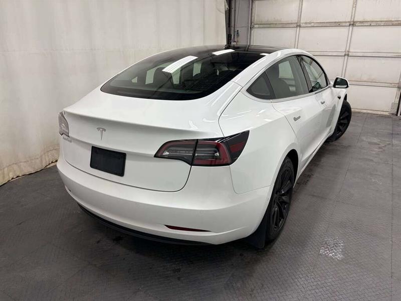 tesla Model 3 2020 - 10