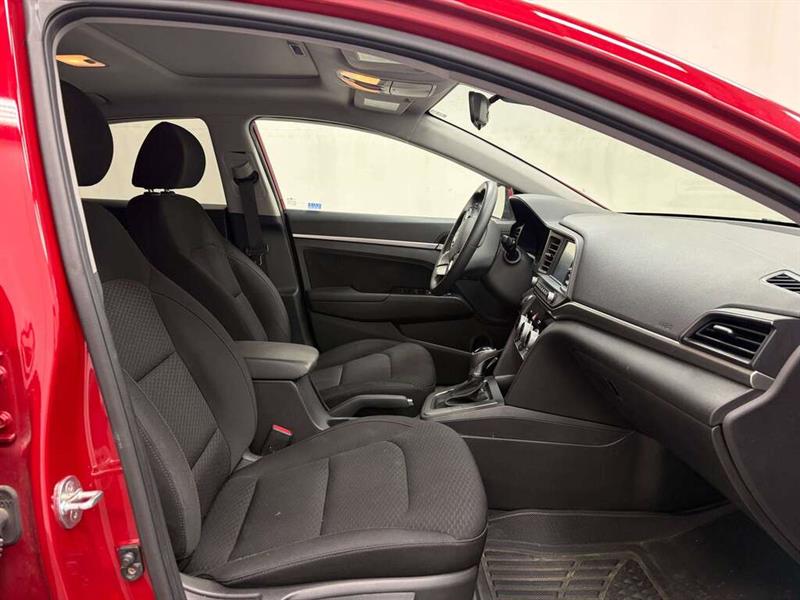 hyundai Elantra 2020 - 30