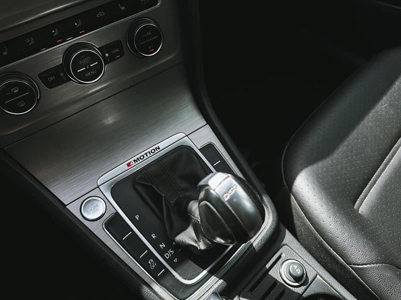 volkswagen Golf 2017 - 29