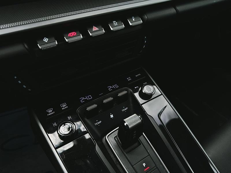 porsche 911 2025 - 36