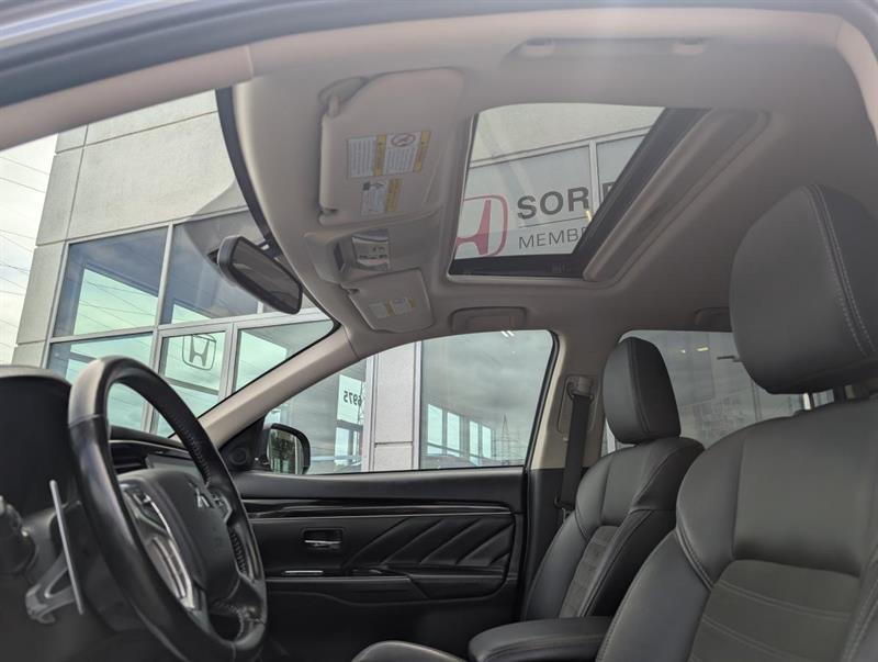 mitsubishi Outlander rechargeable 2020 - 11