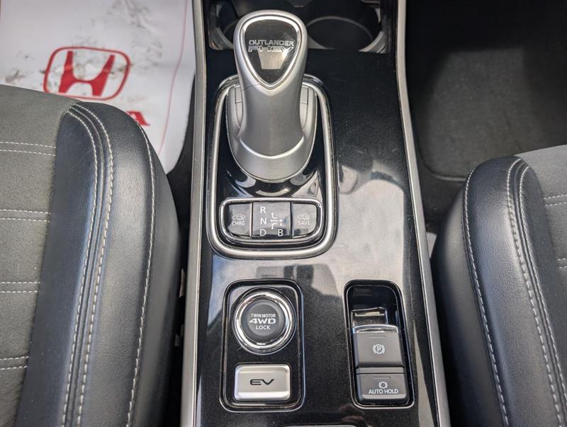 mitsubishi Outlander rechargeable 2020 - 18