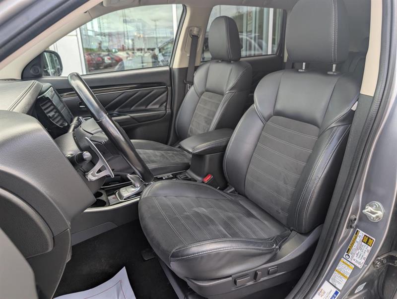 mitsubishi Outlander rechargeable 2020 - 20