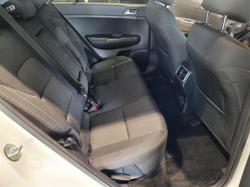 kia Sportage 2018 - 23