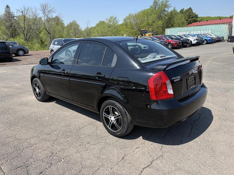 hyundai Accent 2010 - 4