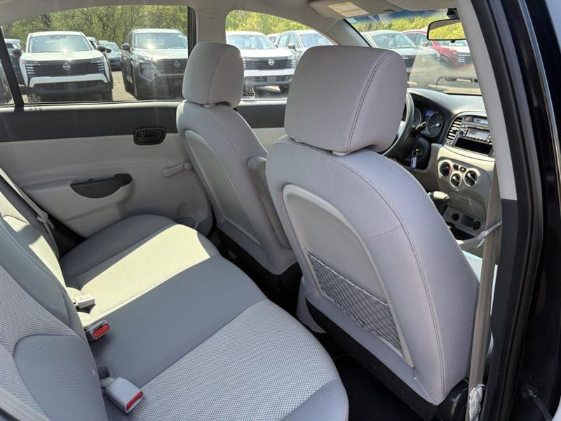 hyundai Accent 2010 - 22