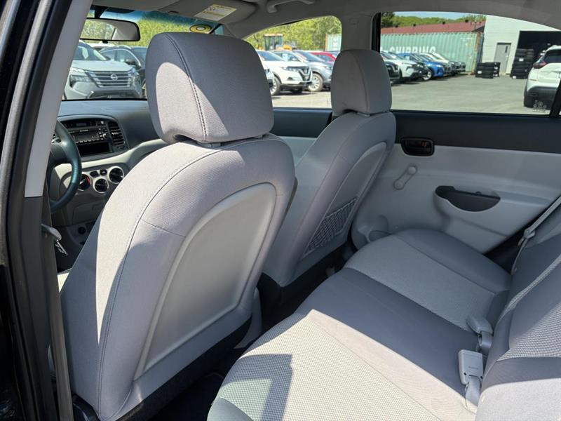 hyundai Accent 2010 - 23