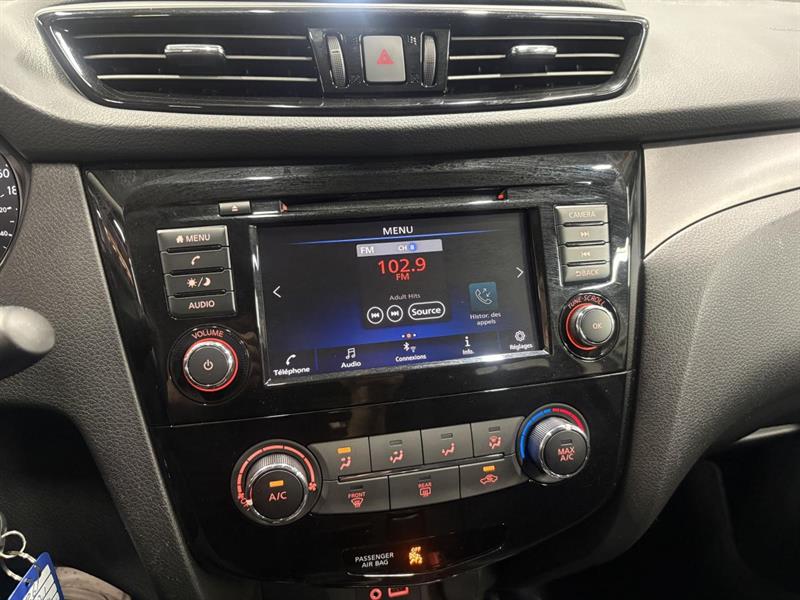nissan Qashqai 2021 - 24