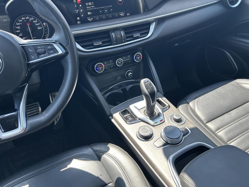 alfa romeo Stelvio 2020 - 24