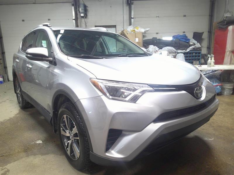toyota RAV4 2018