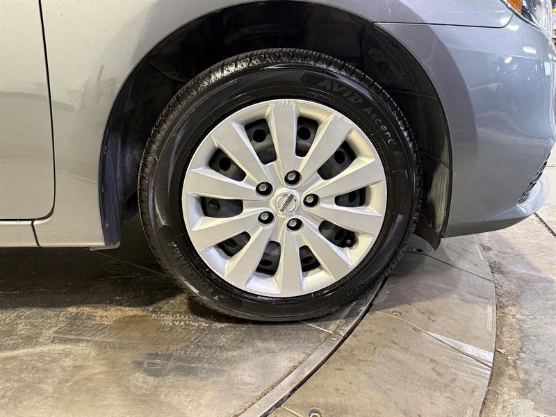nissan Sentra 2019 - 10