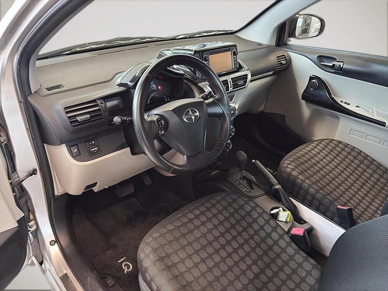 scion iQ 2015 - 4