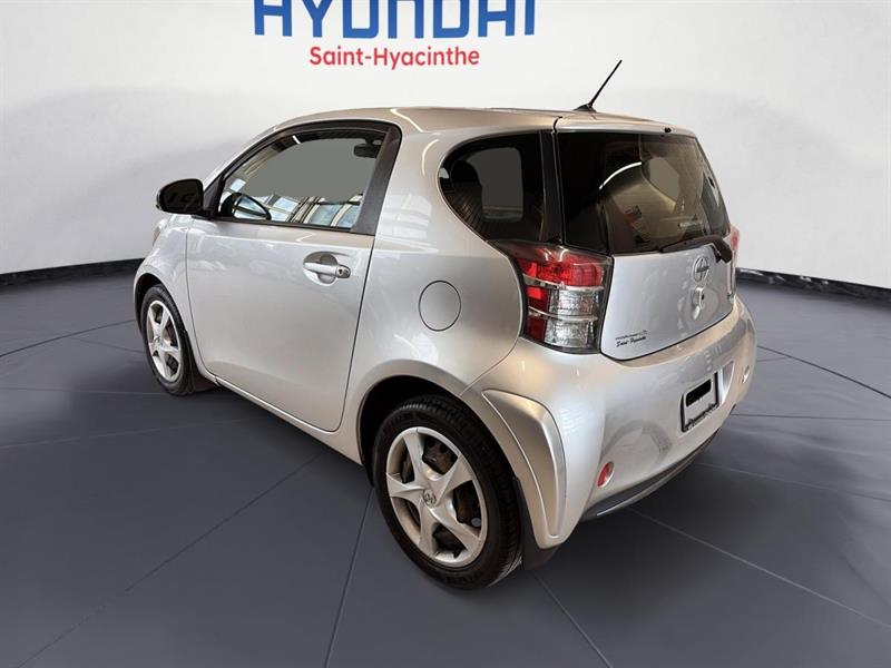 scion iQ 2015 - 9