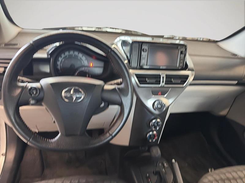 scion iQ 2015 - 10