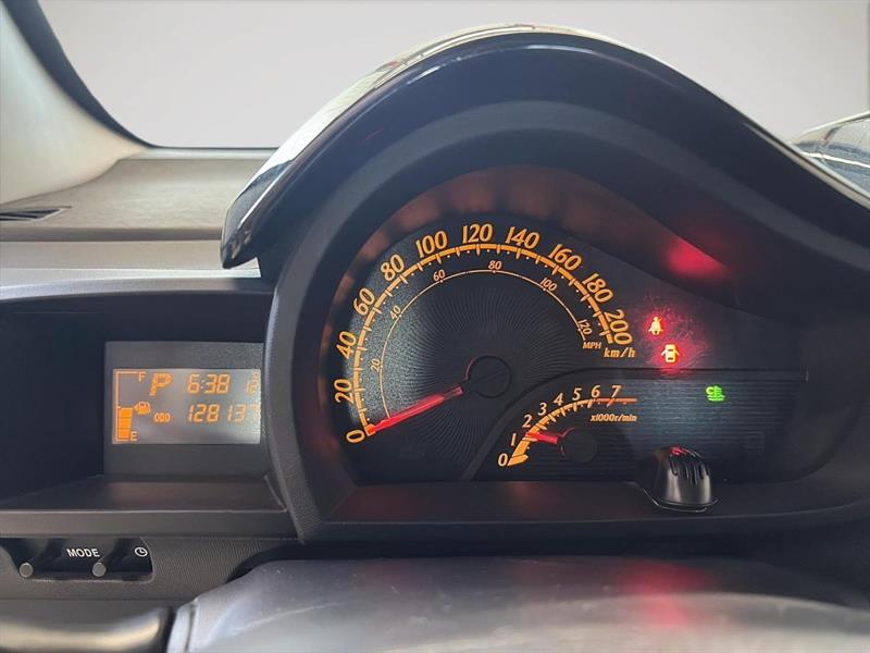 scion iQ 2015 - 14