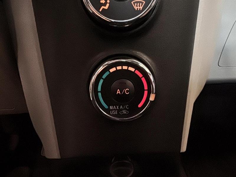 scion iQ 2015 - 17